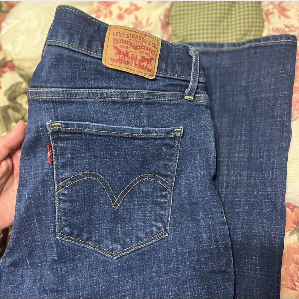 Women’s Levi's Dark Blue Jeans size 10 - Picture 3 of 8